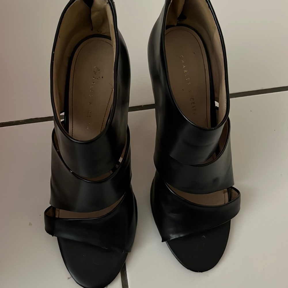 Black high heels shoes